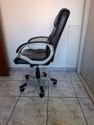 Cadeira Escritório Executiva.