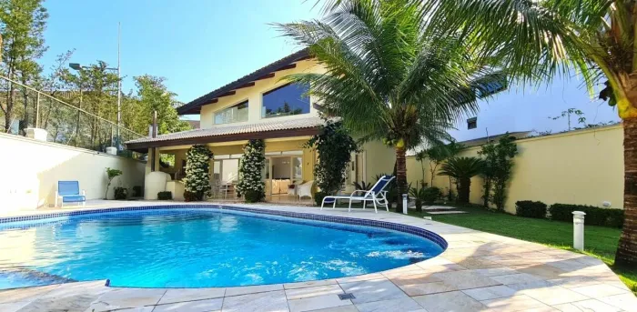 Guarujá, Jardim Virgínia, casa à venda na praia da Enseada.