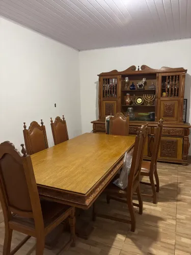 Arca de madeira com mesa 6 cadeiras 
