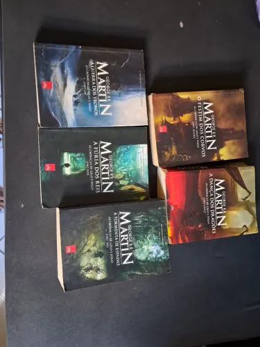 Llivros A Guerra dos Tronos