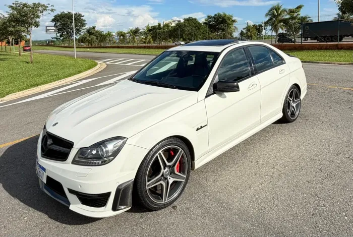 Mercedes-Benz C-63 AMG 6.2 V8 Aut. 2012