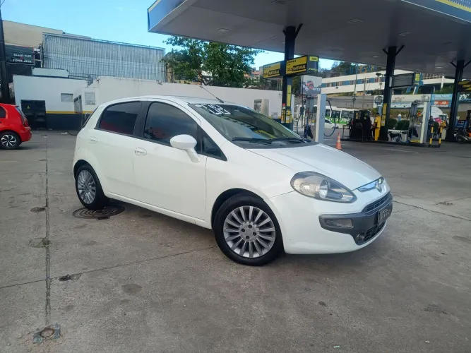 Fiat Punto ELX 1.4 Fire Flex 8V 5P 2008