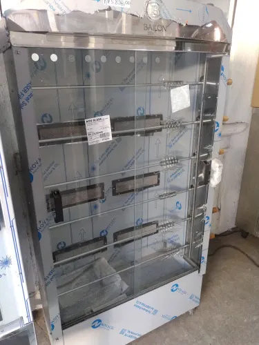 Máquina de frango com 6 espetos nova bailon. Leia descrição