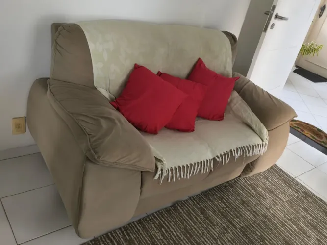Sofá 2 lugares em ótimo estado