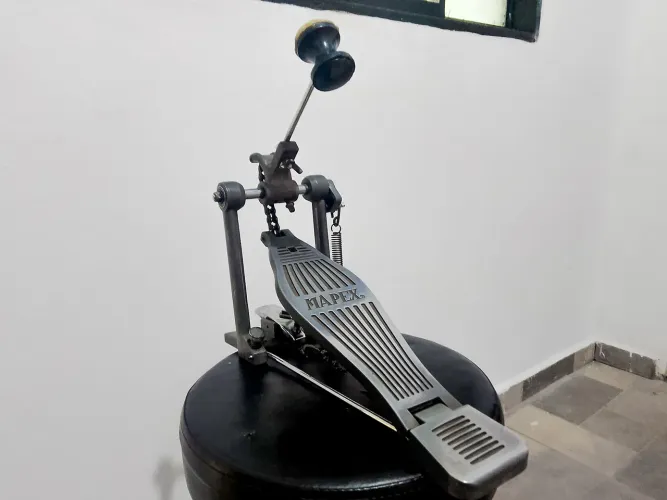 Pedal single de Bumbo Mapex