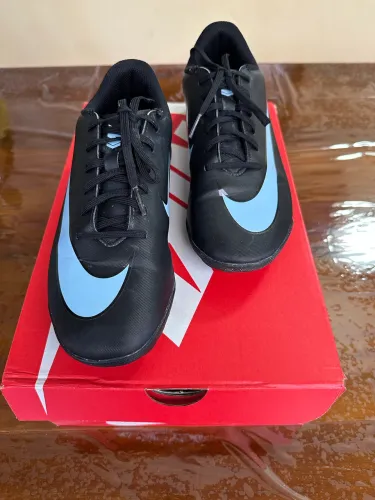 Chuteira Society Nike - TAM 38