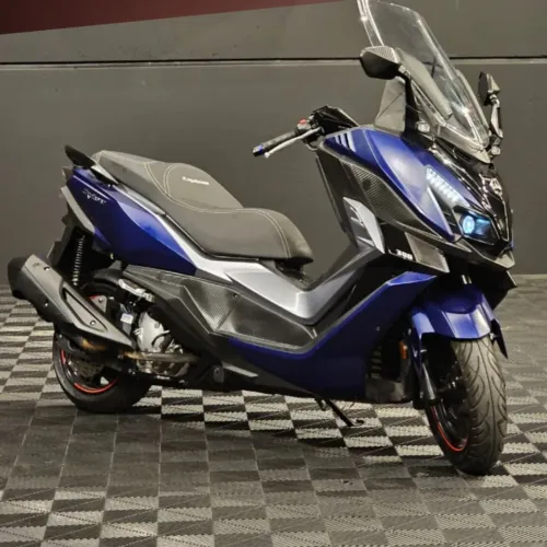 CRUISYM 300 2024 Azul