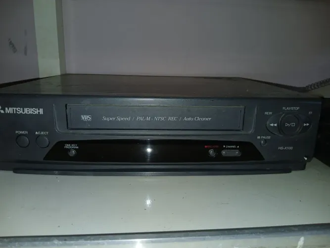 Vende - se um Vídeo Cassete para Colecionador