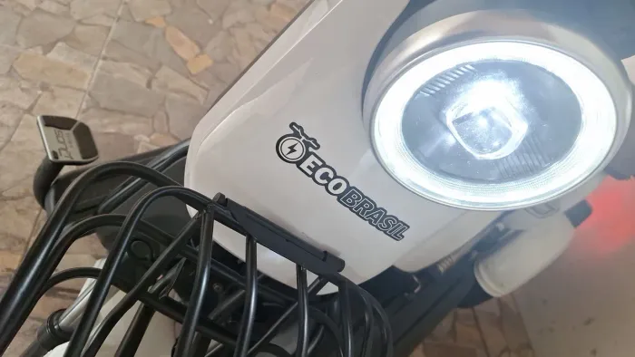 Triciclo elétrico 
