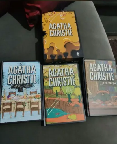 Box Agatha Christie, 3 livros semi novos
