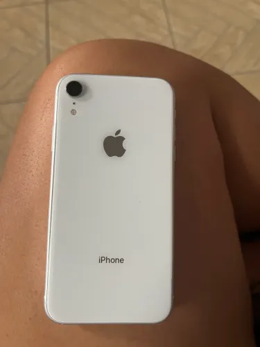 iPhone XR