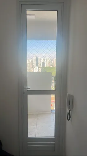 Portão de Alumínio com ventilação