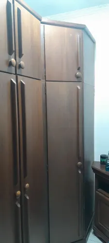 Guarda roupa cantoneira