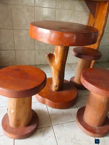Mesa e bancos rústico
