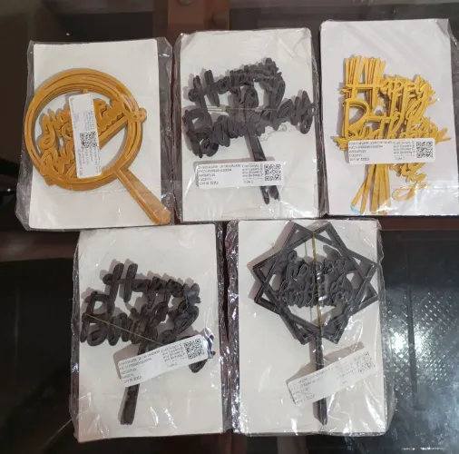 Kit com 5 pacotes de Toppers de acrílico Happy Birthday.