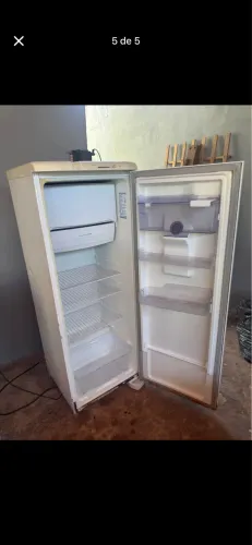 Geladeira eletrolux 110v