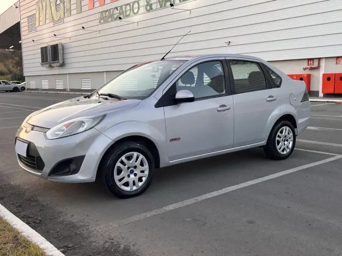 Ford Fiesta Sed. 1.6 8V Flex 4P 2012