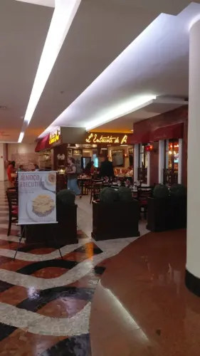 Excelente loja comercial para seu negócio no Shopping da Gávea!