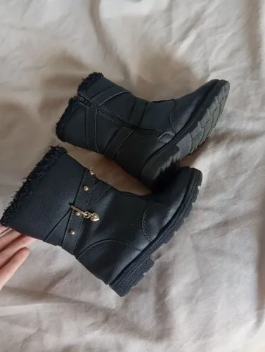 Bota e pantufa número 25
