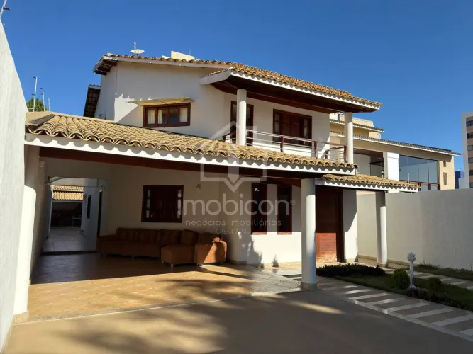Alugo: Casa alto padrão com 4 suítes + dependência no Bairro Candeias
