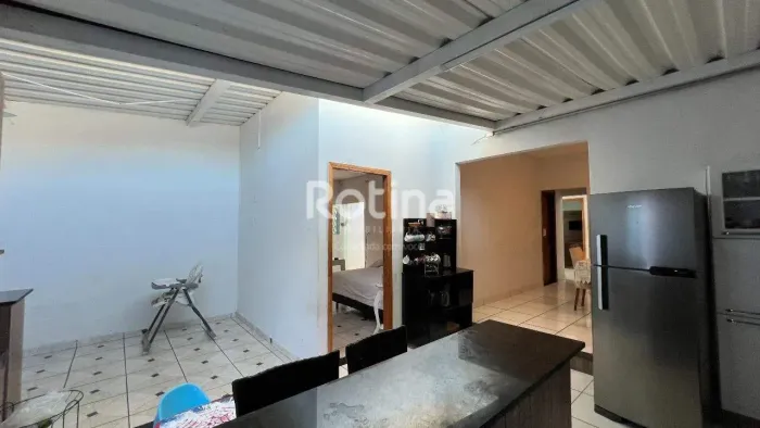 Casa à venda, 4 quartos, Granada - Uberlândia/MG - Rotina Imobiliária