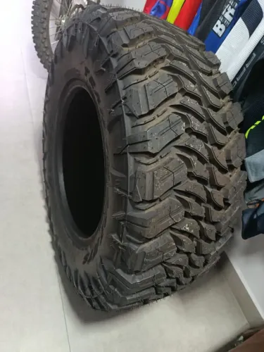 Aro 18 atturo Blade MTS 32x12.50<br> $ 1.500,00