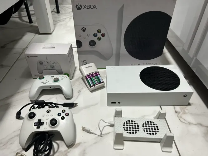 Xbox Series S 512GB + Controles Premium + Acessórios | Super Conservado