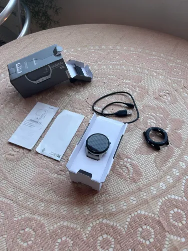 Garmin Forerunner 255 Music Branco - Estado de Novo com NF e Acessórios
