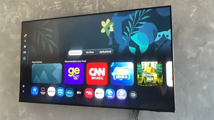 Tv Samsung Crystal 4K 55 polegadas semi nova 