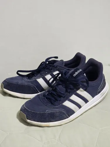 Tênis adidas azul tam 38