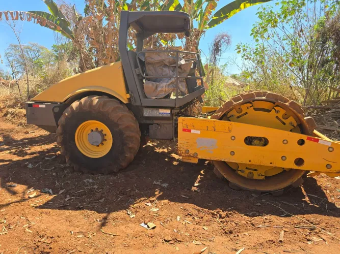 Venda ou aluguel de Rolo compactador de solo volvo