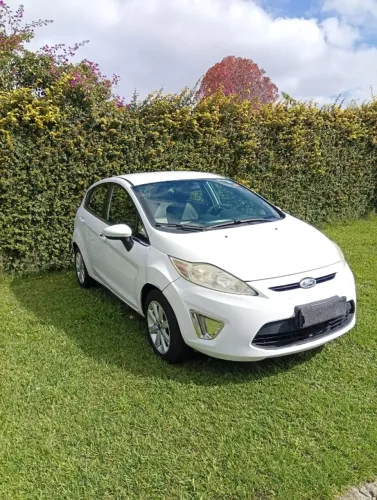 Ford Fiesta SE 1.6 16V Flex 5P 2013