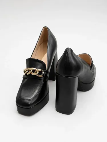 Sapato da SHEIN- Tamanho 38
