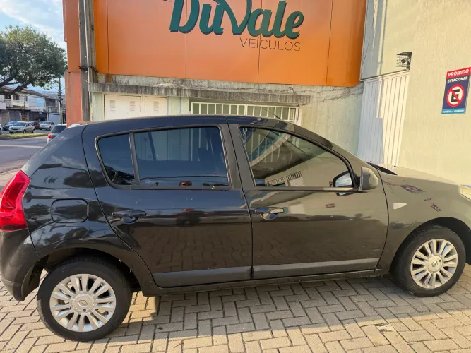 Renault Sandero Privilège Hi-flex 1.6 8V 5P 2012