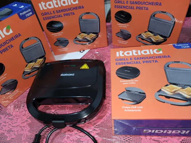 SANDUICHEIRA ITATIAIA 220V<br><br>220V