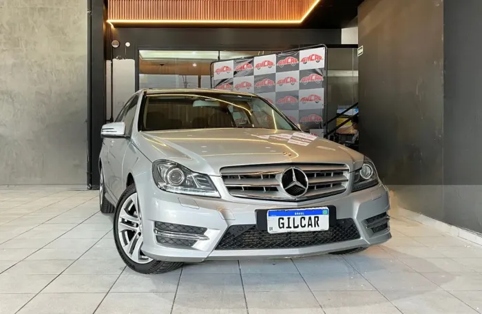 Mercedes-Benz C-200 CGI Avantgarde 1.8 16V 184cv Aut. 2014