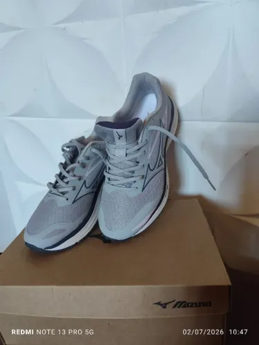 Tênis Mizuno novo