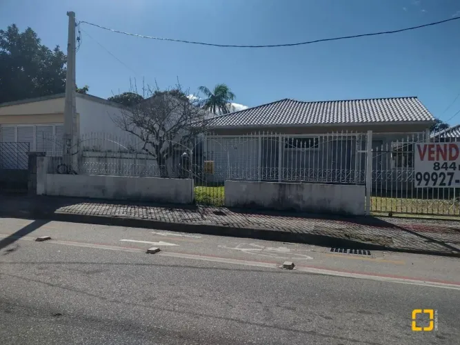 Terreno para construção de edifício em Florianópolis.
