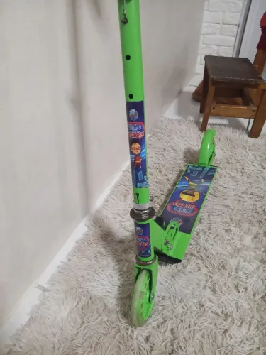 Patinete de Alumínio 2 Rodas com Led