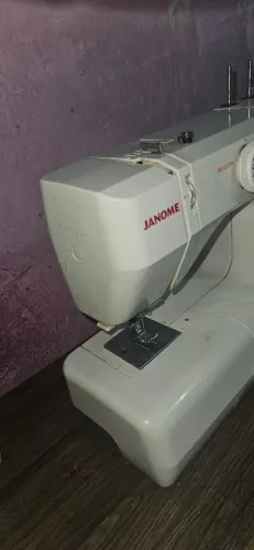 Máquina de costura Doméstica Janome 1006