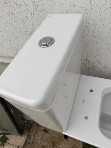 Vaso Sanitário Monobloco / Caixa Acoplada Quadrado