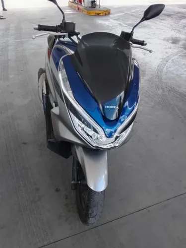 PCX semi Nova