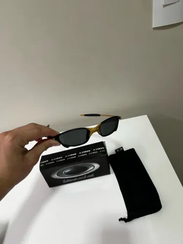 LUPA OAKLEY