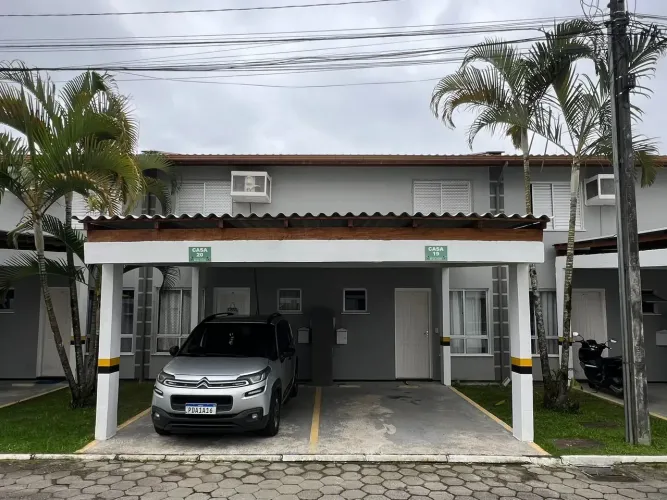 Sobrado com 2 quartos em Sertão do Maruim - São José - SC