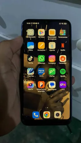 Aparelho celular.