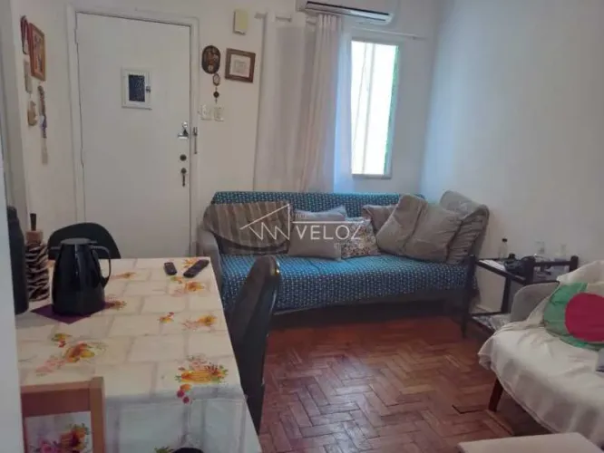 Apartamento : / Residencial / Glória