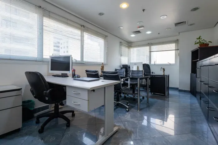 Sala comercial na Rua Sampaio Viana, 253 - Cj. 56  33 m²