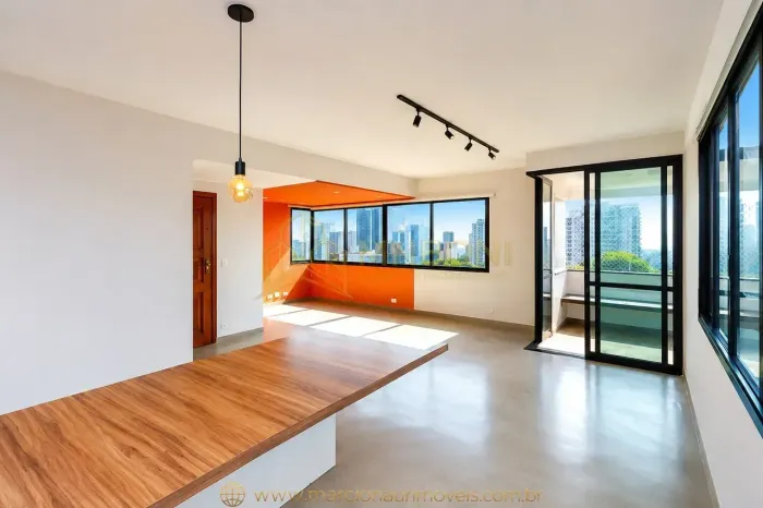 Imóvel para aluguel possui 204 metros quadrados com 2 quartos em Vila Romana - São Paulo -