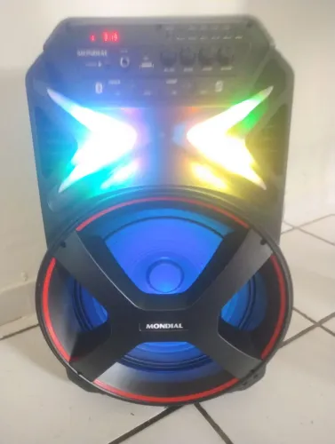 Caixa de som mondial 400rms.