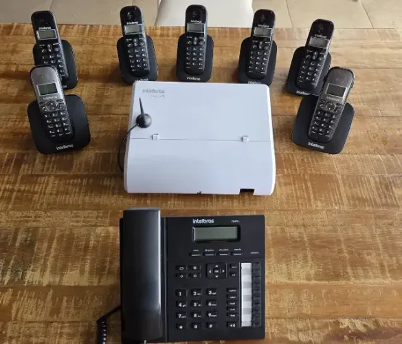 Kit Pabx 2x4. Com Placa Dect + 7 Ramais Sem Fio E Ti 830 (Usado)